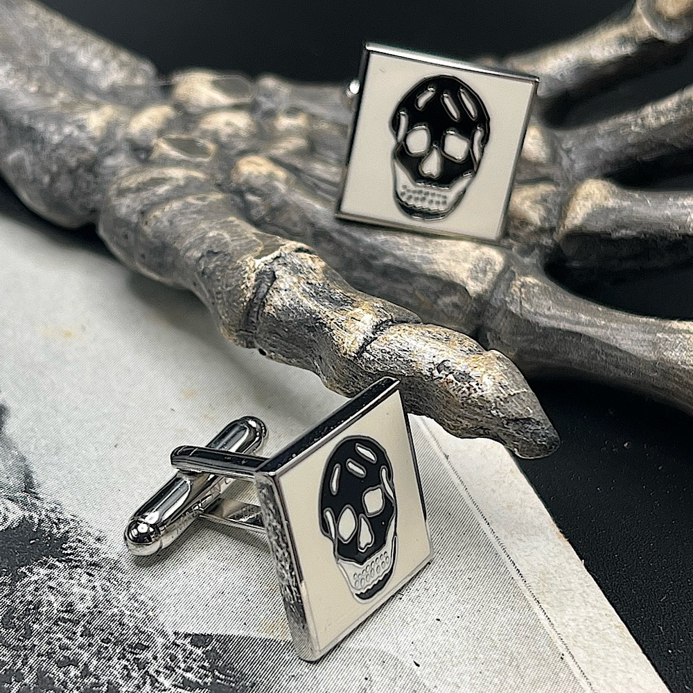 Authentic Alexander McQueen Skull Cuff Links 🔥SIZZLING!🔥